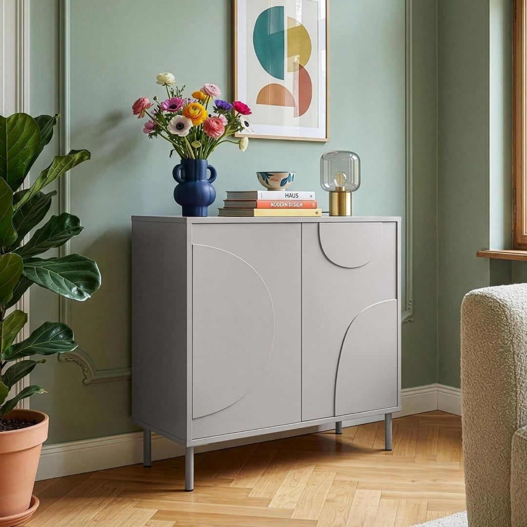 Geschlossener Stauraum an dem Sideboard mit den Massen 75 x 70 x 34 cm