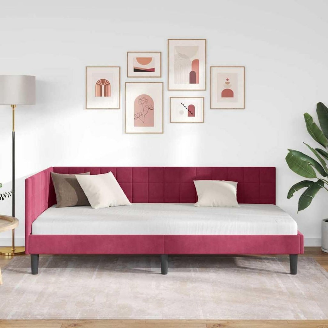 Bettgestell mit den Massen 90 x 190 cm aus Samt