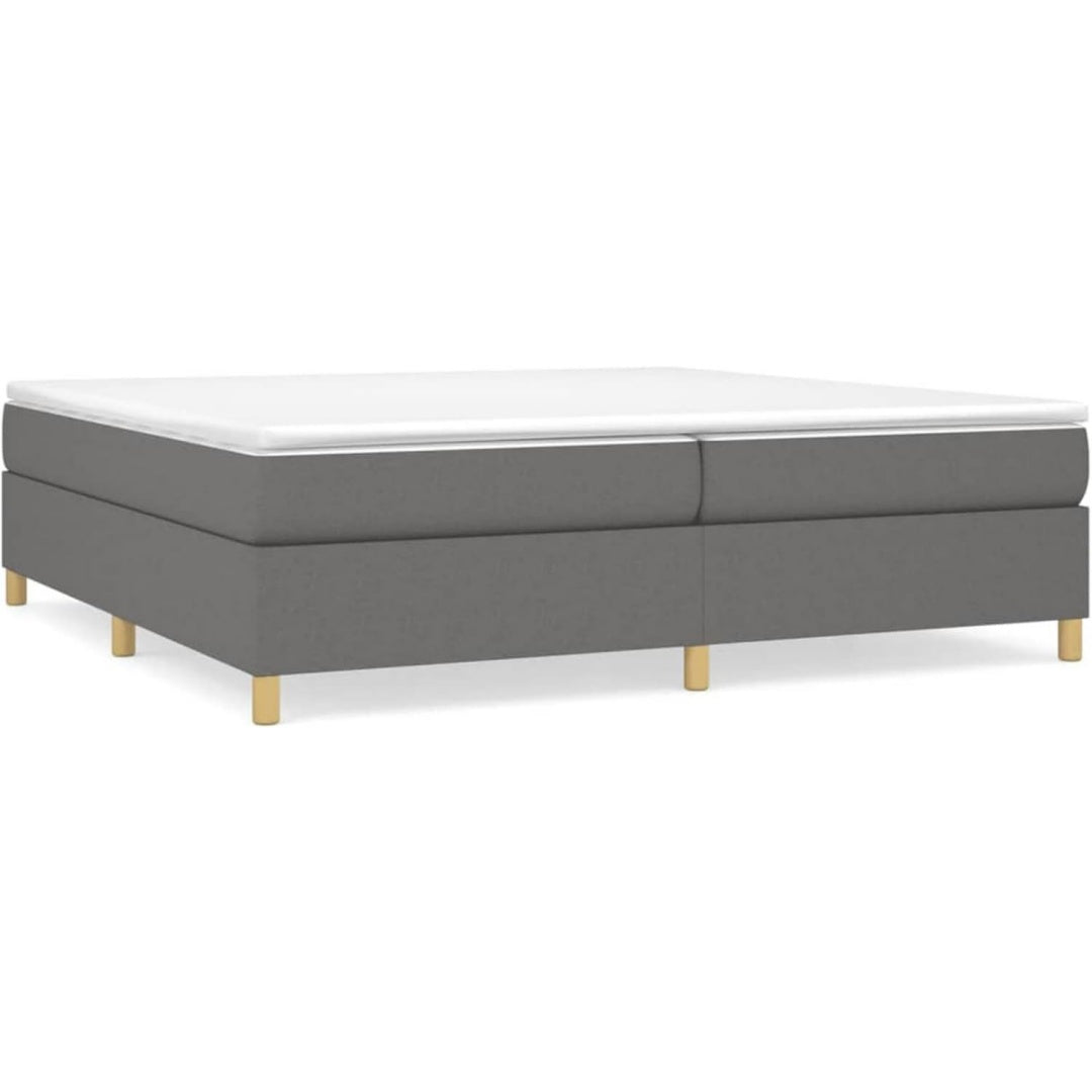 Boxspringbett verbindet einen Taschenfederkern und einen Lattenrost